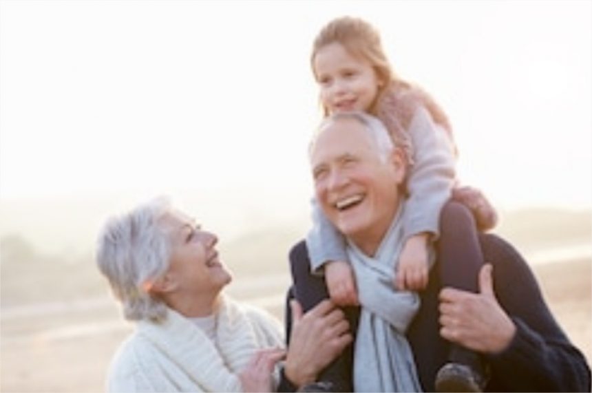 Ces grands-mères qui prennent la place des mamans ?